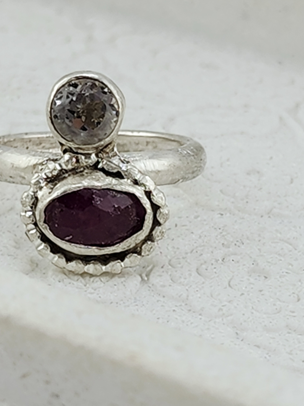 PINK SAPPHIRE AND CUBIC ZIRCONIA HANDMADE RING IN STERLINH SIKVER SIZEN 7.5
